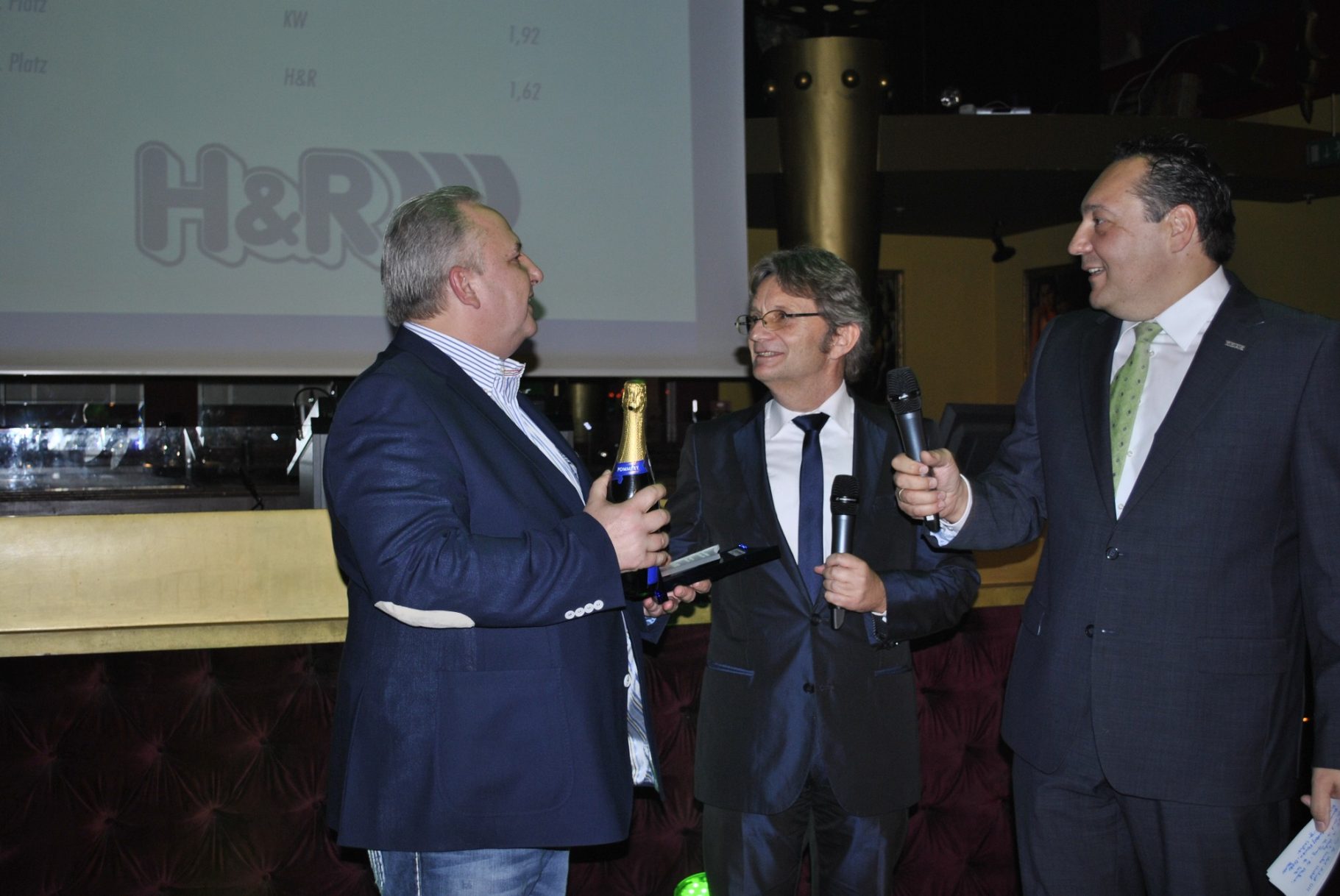 Premio Tuning Katalogpräsentation 2012 mit H.von der Brake H&R und H.Pesch FRI