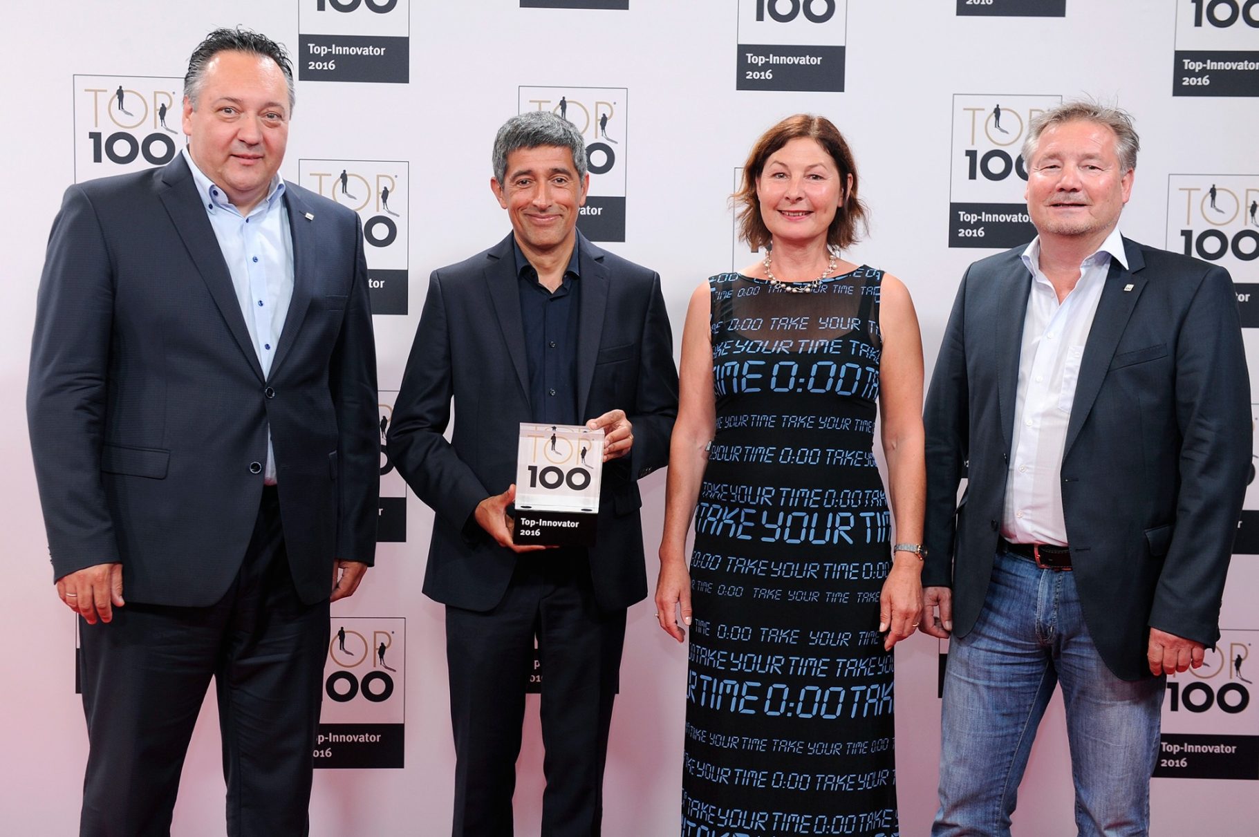 Verleihung TOP 100 Innovator durch Ranga Yogeshwar